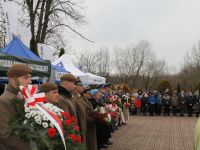 Odsłonięcie tablicy pamiątkowej w Bistuszowej